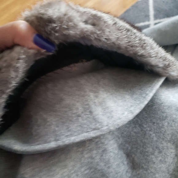 VINTAGE 1970's Wool/Rabbit Pea Coat! - Picture 10 of 15